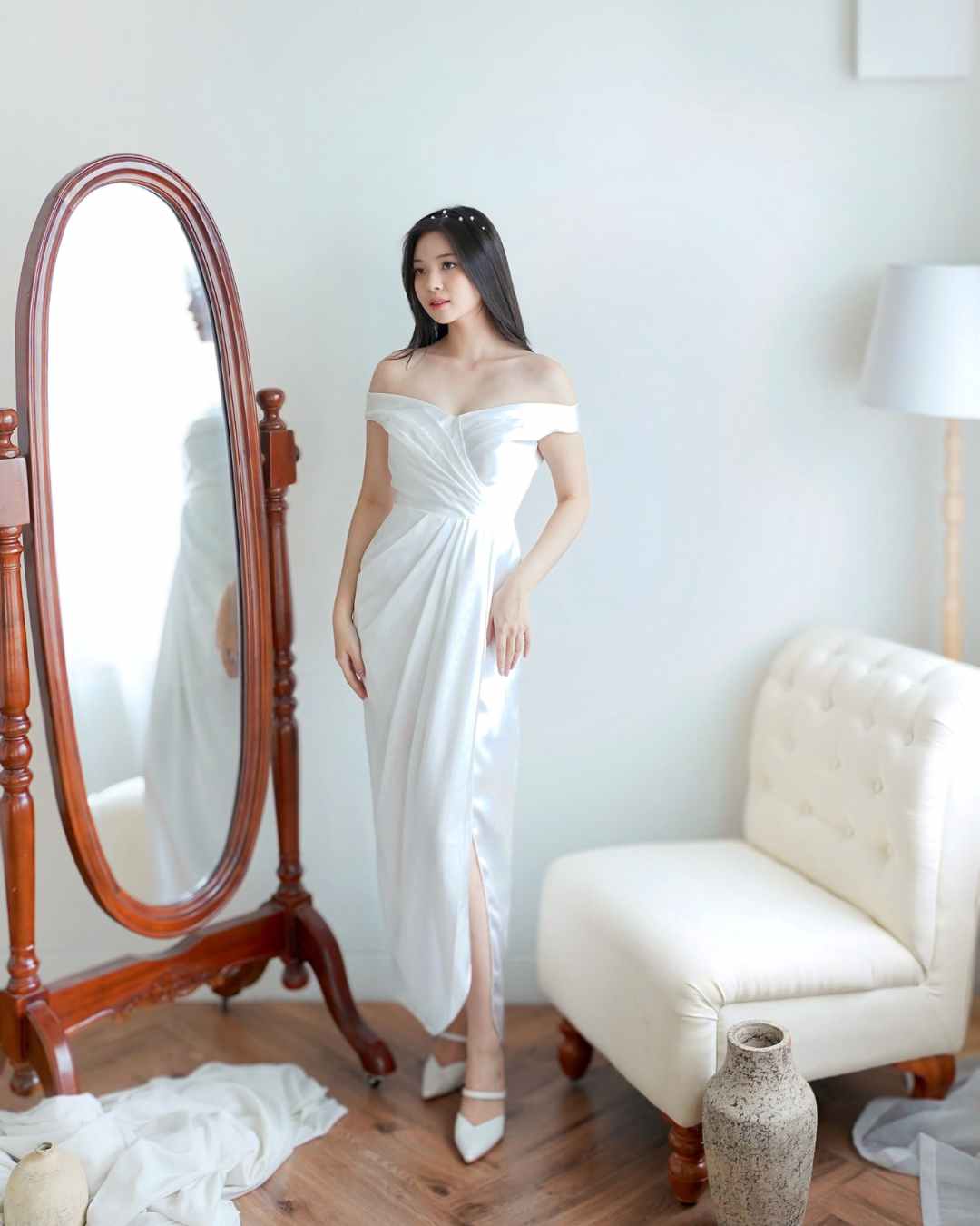 Valen White dress