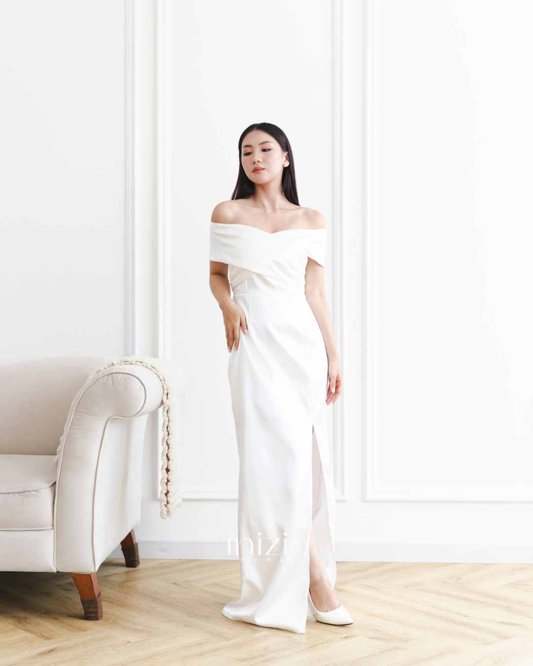 Erla Sabrina dress in White