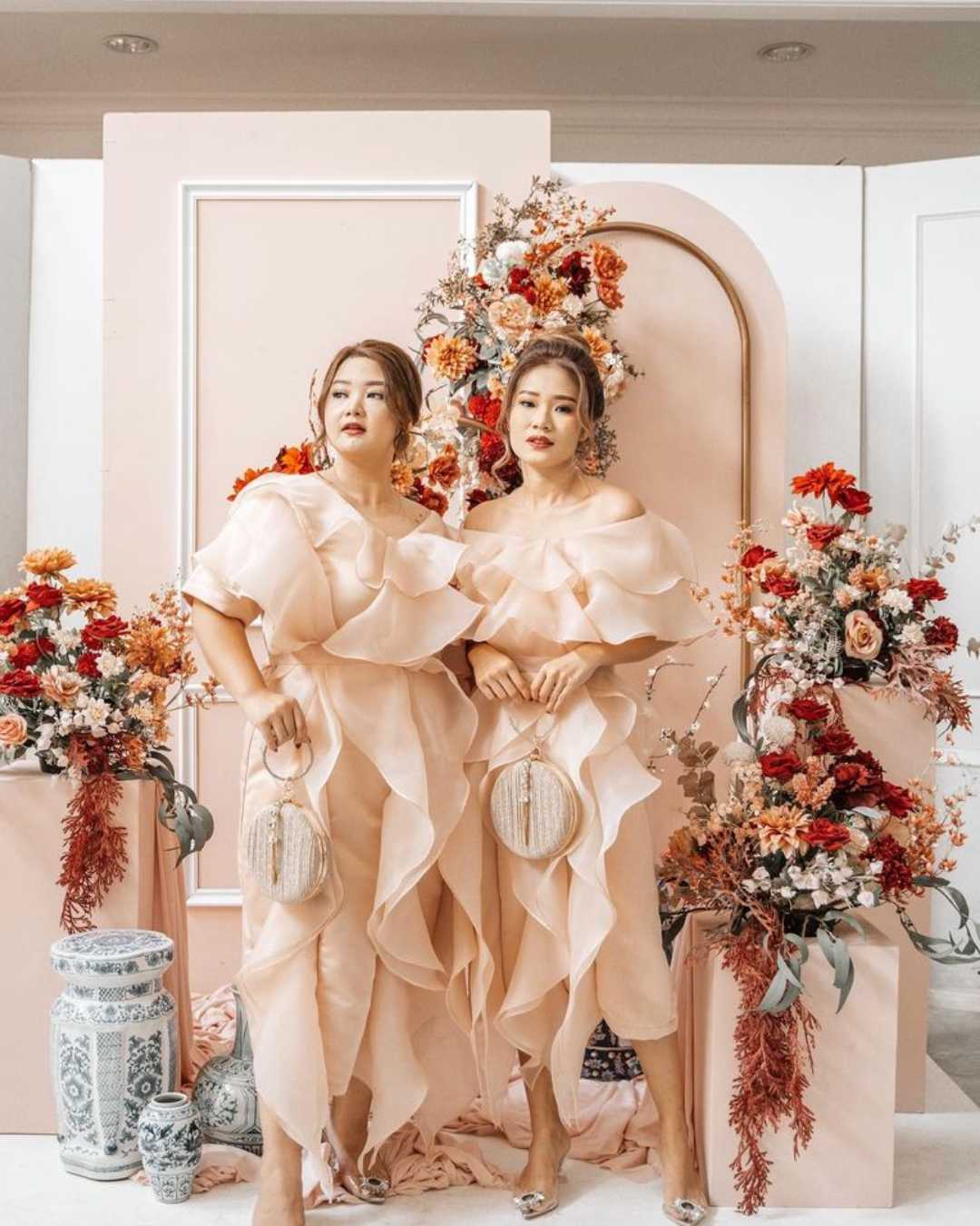 Brielle dress in Gold