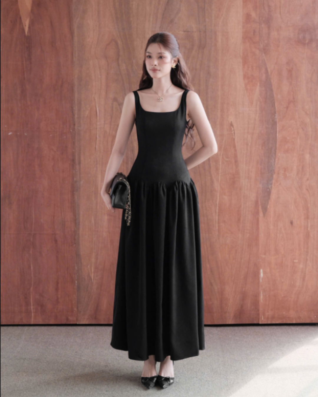 Helina dress in Black